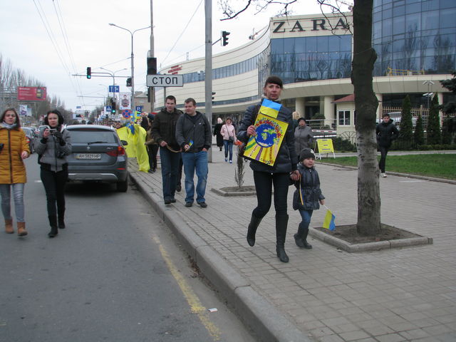 В Донецке прошел флеш-моб. Фото: Дана Жданова, "Сегодня"