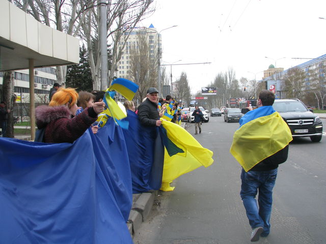 В Донецке прошел флеш-моб. Фото: Дана Жданова, "Сегодня"