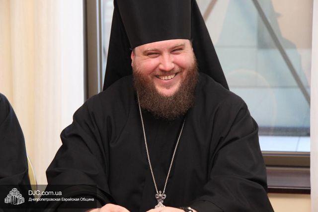 У Дніпропетровську на Песах зустрілися рабин і священик. Фото: http://djc.com.ua/