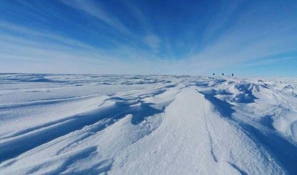 Антарктида содержит 90% мировых запасов льда.
