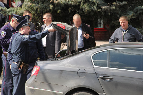 В результате стрельбы в центре Чернигова один человек скончался. Фото: mvs.gov.ua