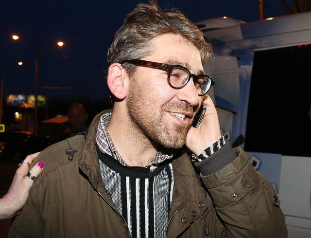 Саймон Островский приехал в отель в Донецке. Фото AFP