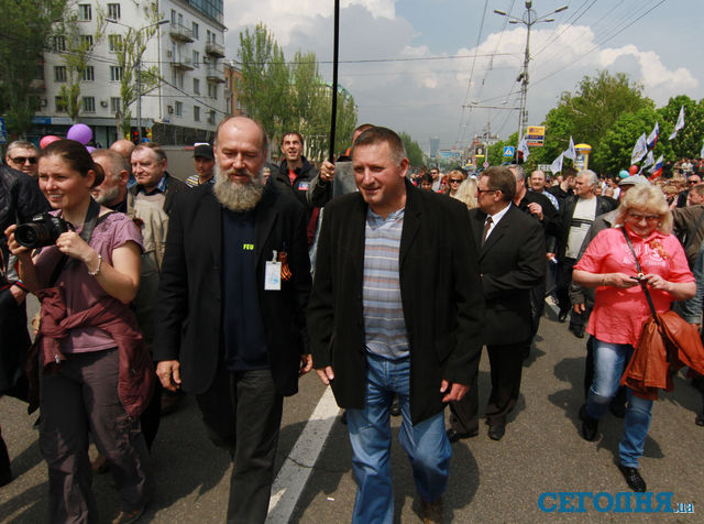 В Донецке митинговали коммунисты и пророссийские активисты.  Фото: С.Ваганов, Д.Жданова, А. Худотеплый