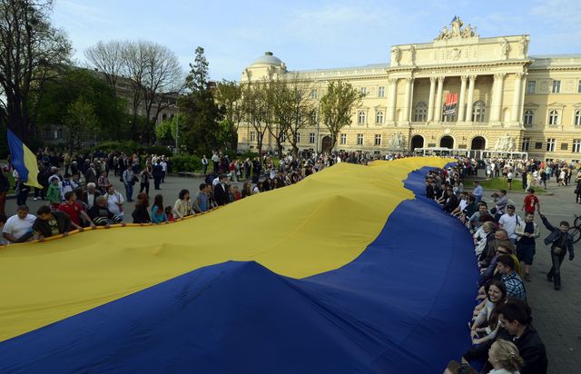 Самый большой украинский флаг в мире, фото AFP