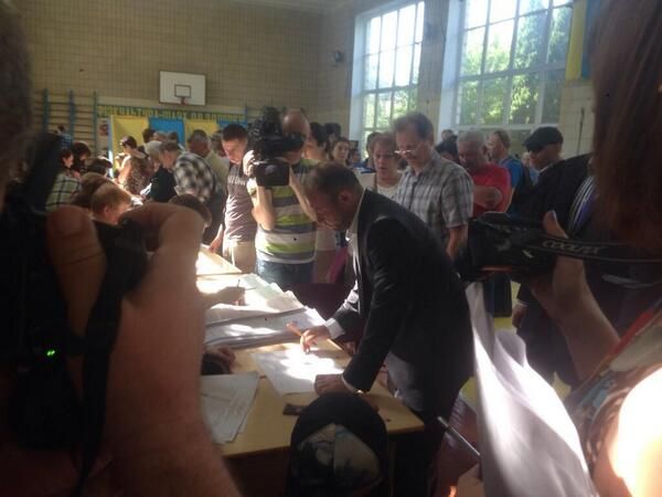 Выборы в Украине. Фотоподборка из социальных сетей
