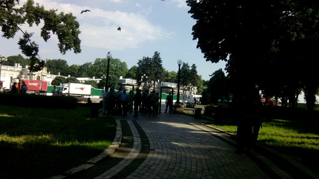 На Грушевского много ГАИ и правоохранителей. Фото: Сегодня, Д.Нинько