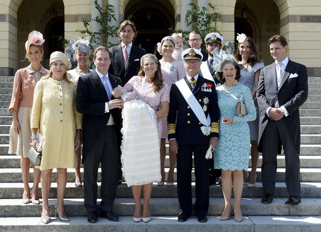 Королевская семья Швеции на крестинах принцессы Леонор AFP