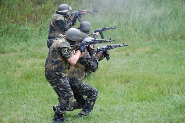 <p>Батальйон "Донбас" показав, як тренує своїх бійців, фото vv.gov.ua</p>