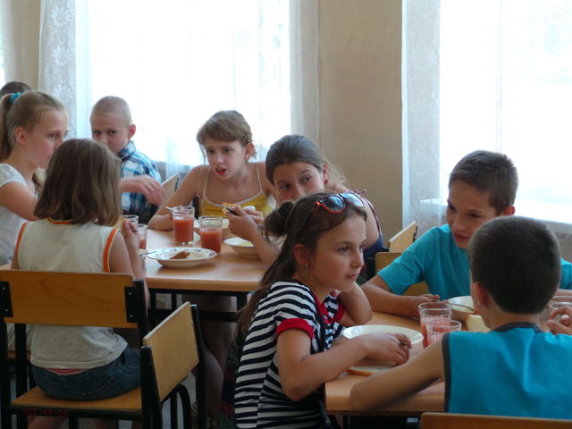 <p>Дітей з Донбасу прийняли в Кривому Розі</p>
