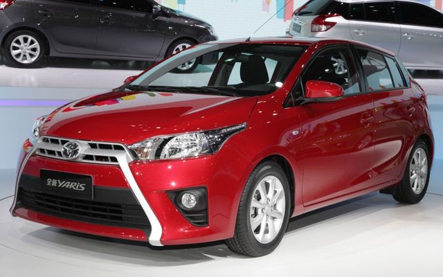 Toyota планує протягом літа вивести на український ринок оновлений хетчбек Toyota Yaris.<br /><br />
Фото: autonews.ws
