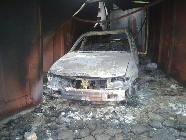 На окраине Краматорска под обстрел попал гаражный кооператив. Фото: twitter.com