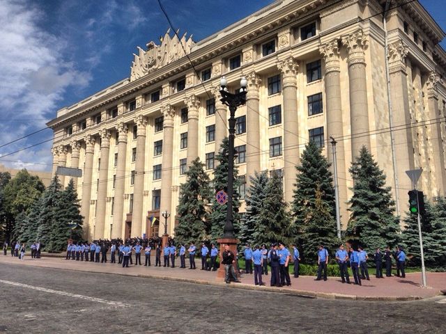 <p>Проросійські активісти прийшли на площу Свободи. Фото: vk.com / kharkov_city_ua</p>