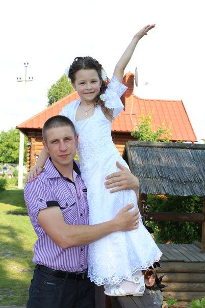 Андрей Повстюк с женой Натальей и дочерью Дианой. Фото: из личного архива семьи