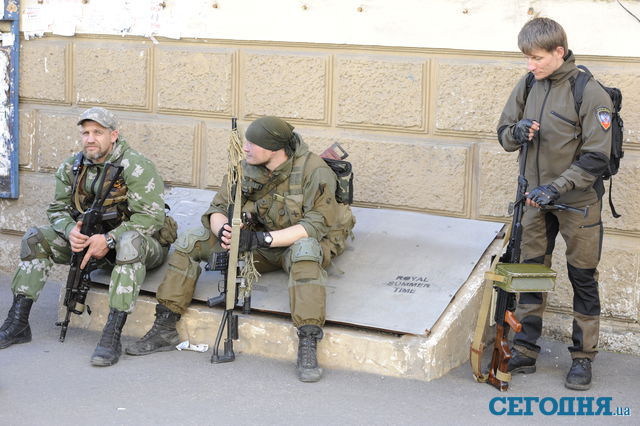 В Донецке штурмовали здание облУВД. Фото: А.Уманец