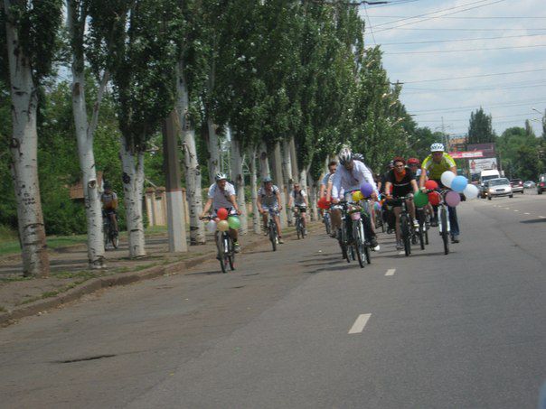 Свадьба на велосипедах в Кривом Роге. Фото: vk.com