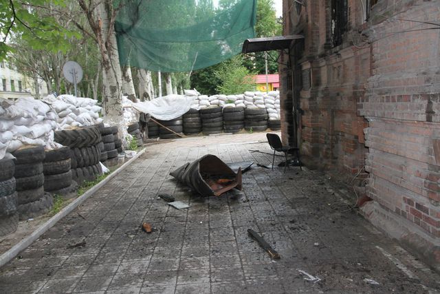 <p><span>"Спадщина", залишена бойовиками у Слов'янську. Фото: прес-центр АТО</span></p>