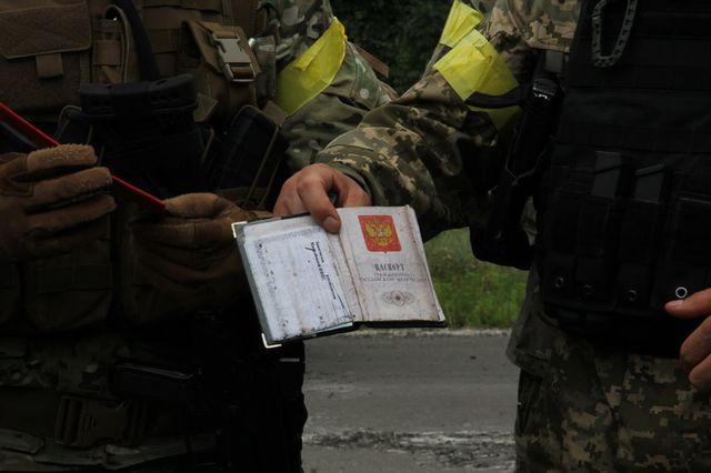 <p>У Слов'янську затримали бойовиків. Фото: facebook.com/anton.petrukov</p>