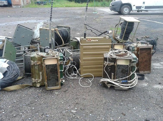 <p><span>Терористи використовували засоби зв'язку російського виробництва. Фото: МВС</span></p>