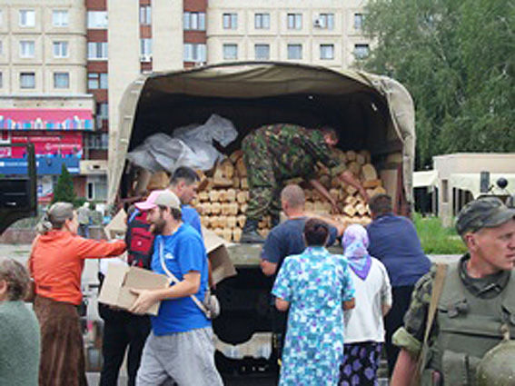 В Славянске работают спасатели. Фото: МВД