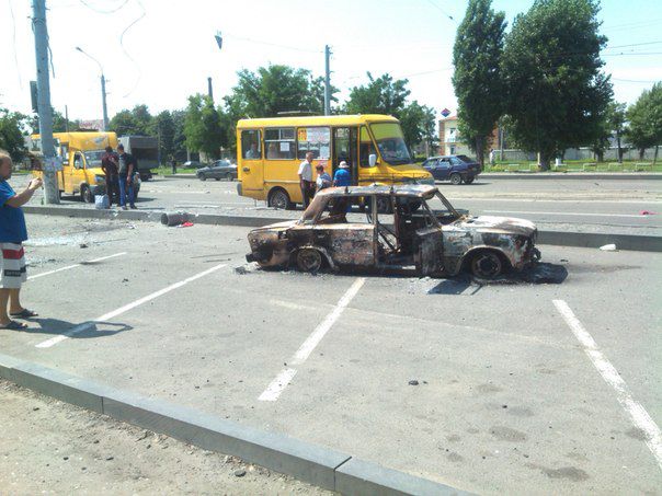 Террористы обстреляли город Фото: informator.lg.ua