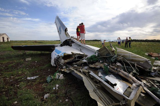 <p><span>Літак збили &nbsp;неподалік від кордону з Росією</span>. Фото: AFP</p>