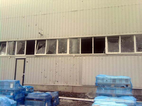 <p>Розгромлений керамічний завод в Слов'янську. Фото: twitter.com/ExileUA</p>