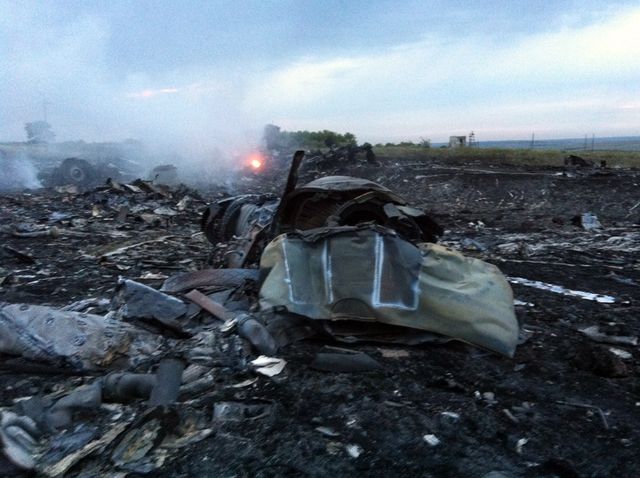 <p>Епіцентр падіння літака. Фото: AFP</p>