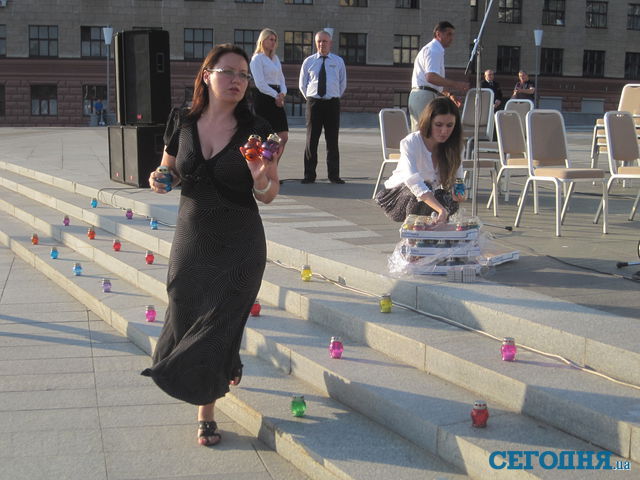 <p>У Харкові вшанували пам'ять жертв "Боїнга-777". Фото: А.Макаренка</p>