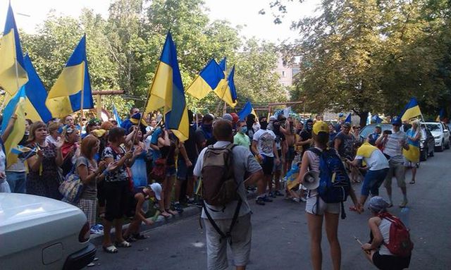 В Чугуеве прошел патриотический марш. Фото: mykharkov.info