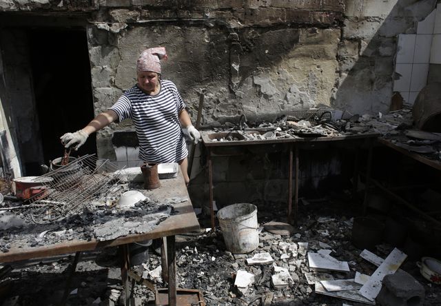 Так выглядит Славянск после пребывания террористов. Фото: AFP