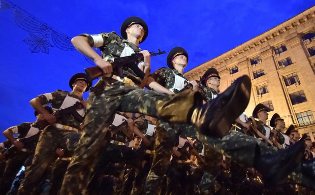 Україна. У Києві почали готуватися до параду, який пройде 24 серпня – в День Незалежності. Фото: AFP