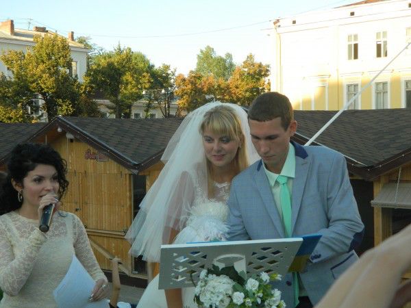 <p>Одесити покликали на весілля все місто. Фото: prawwwda.com</p>
