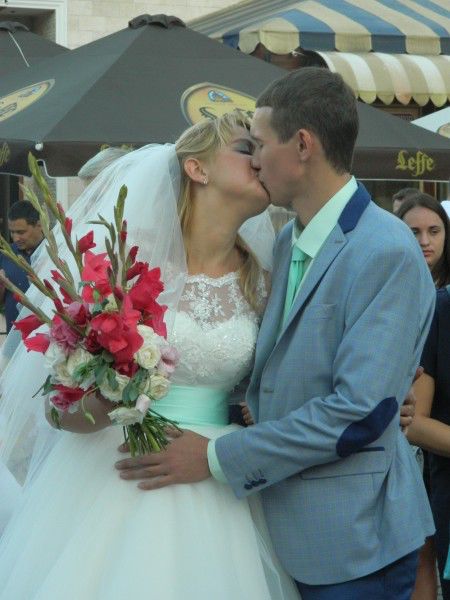 Одесситы позвали на свадьбу весь город. Фото: prawwwda.com