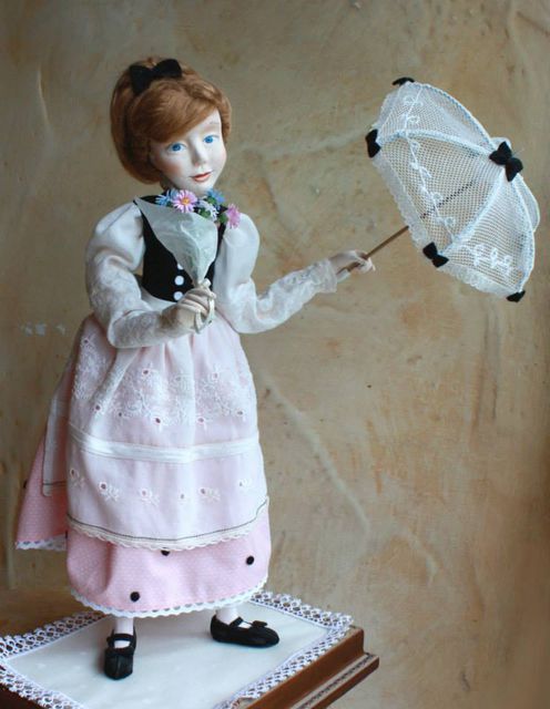 МЭРИ ПОППИНС. 40-сантиметровая кукла с зонтиком под названием 