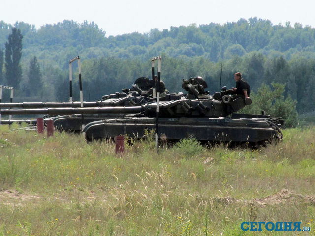 Тренировка военных части А-0501 перед АТО. Фото: М.Иванов