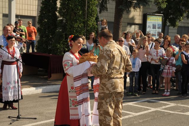 Добровольцы вернулись в Киев