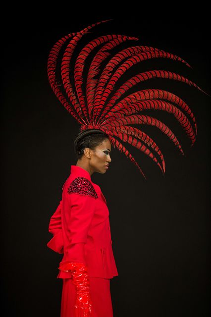 В Нордвейке прошел показ мод. Модель – в образе от кутюрье Роналда Колка. Фото: AFP