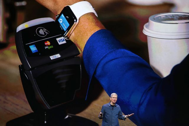 Презентация Apple Watch и iPhone 6, фото AFP