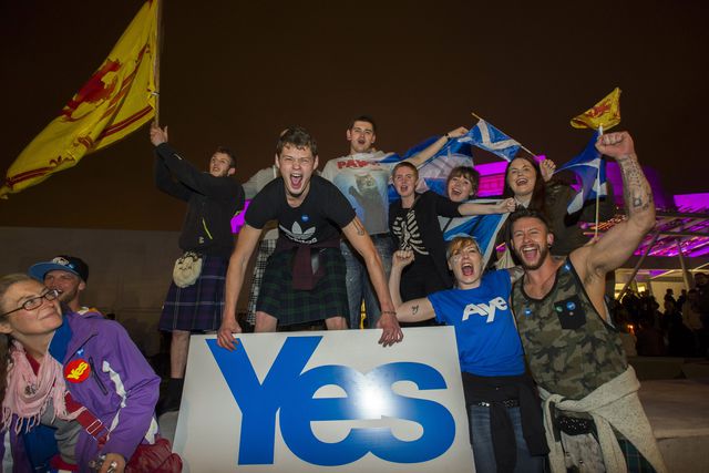 В Шотландии завершилось голосование на референдуме, фото AFP