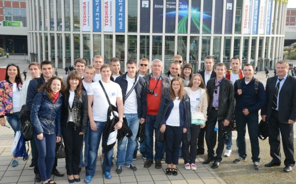 Украинские студенты на InnoTrans, фото kolesnikov.ua