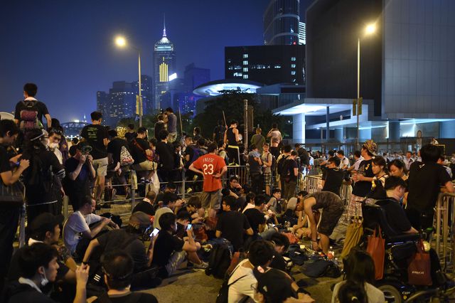 В Гонконге власти отказываются уступать требованиям протестующих, фото AFP
