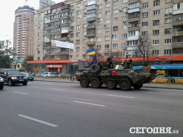 <p>В Київ із зони АТО повернувся батальйон "Київ-1", який знаходився на передовій з середини червня. Фото: Ірина Ковальчук, "Сегодня"</p>