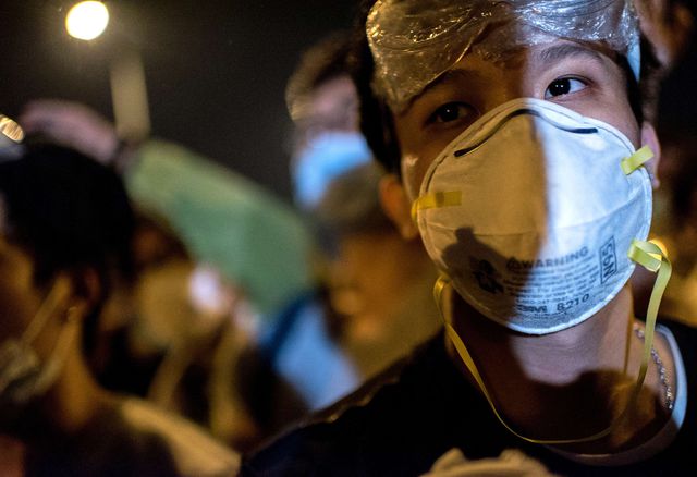 В Гонконге произошли новые столкновения полиции с демонстрантами, фото AFP