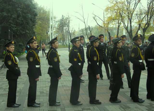 В Днепропетровске привели к присяге лицеистов. Фото: Андрей Никитин
