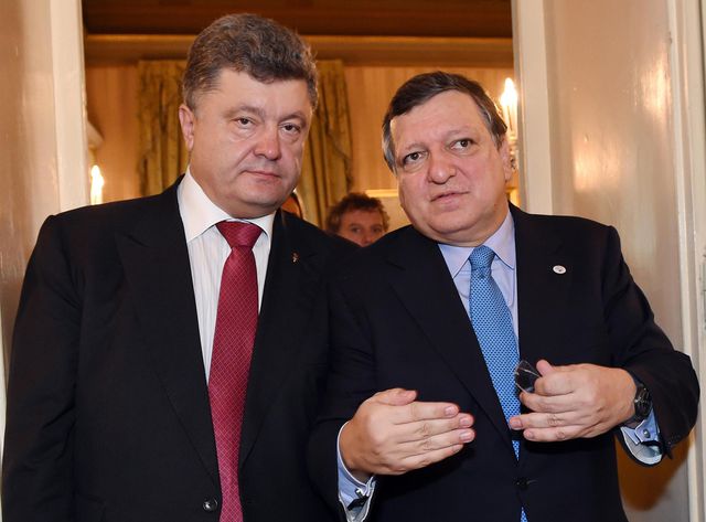 Порошенко і Баррозу. Фото: AFP