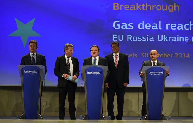 Украина, Россия и Еврокомиссия подписали пакет газовых соглашений, фото AFP