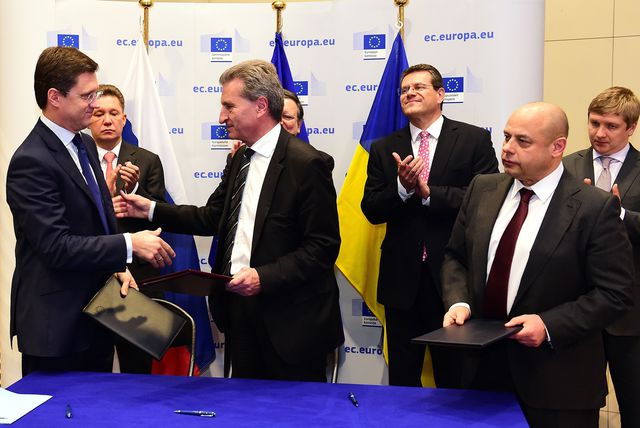 Украина, Россия и Еврокомиссия подписали пакет газовых соглашений, фото AFP
