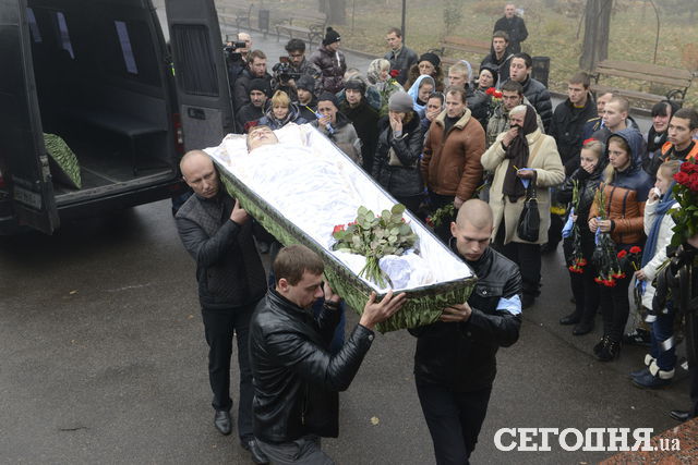 В Донецке похоронили погибших детей. Фото: А.Уманец