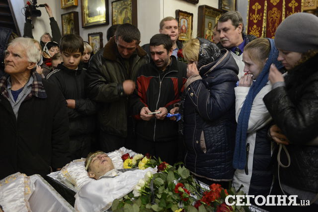 В Донецке похоронили погибших детей. Фото: А.Уманец