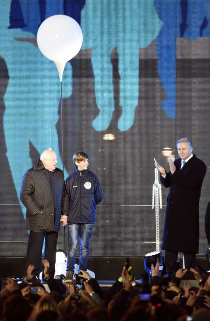 <p><span>У Німеччині святкують 25 років падіння Берлінської стіни, фото AFP</span></p>
